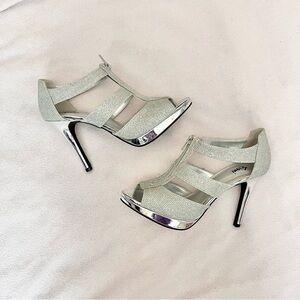 Fioni McBling Peep-Toe High Heel Pumps